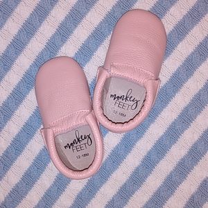 🐵 Monkey feet 🎀 Pink Moccasins, 12-18M